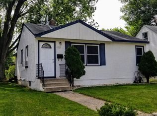323 Hazelwood St, Saint Paul, MN 55106