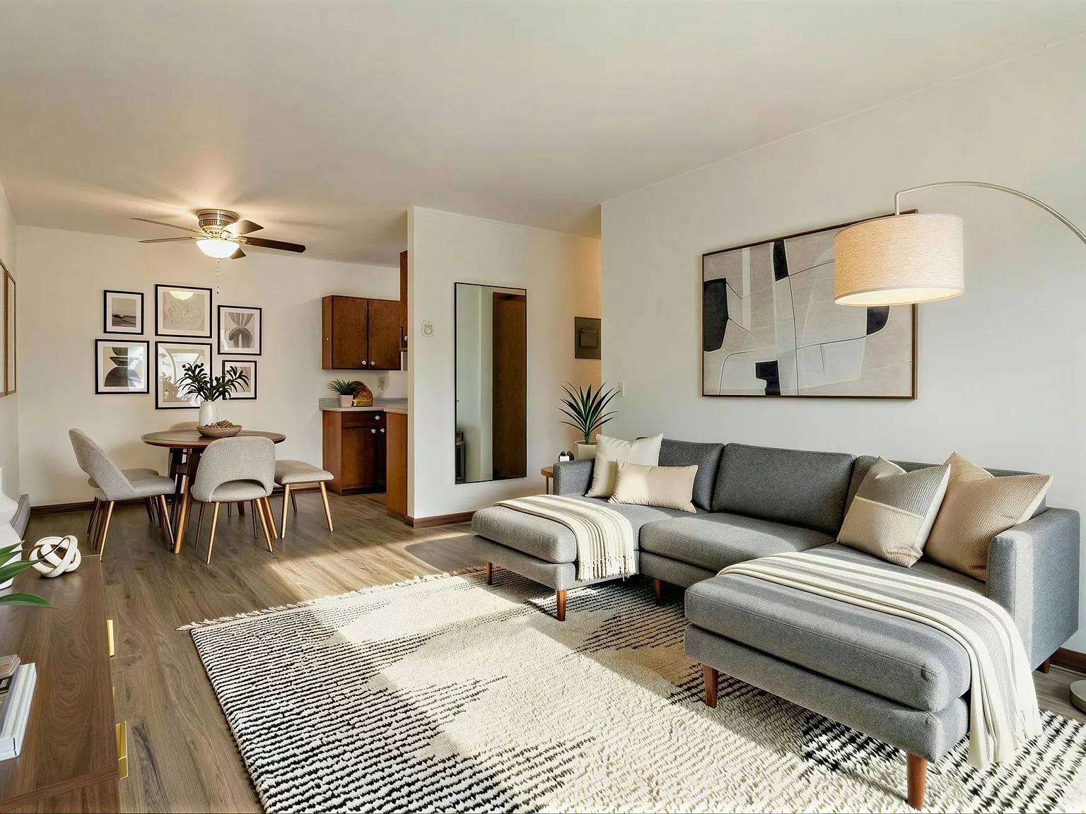2 bed, 900 sqft, $1,199 — Photo 1