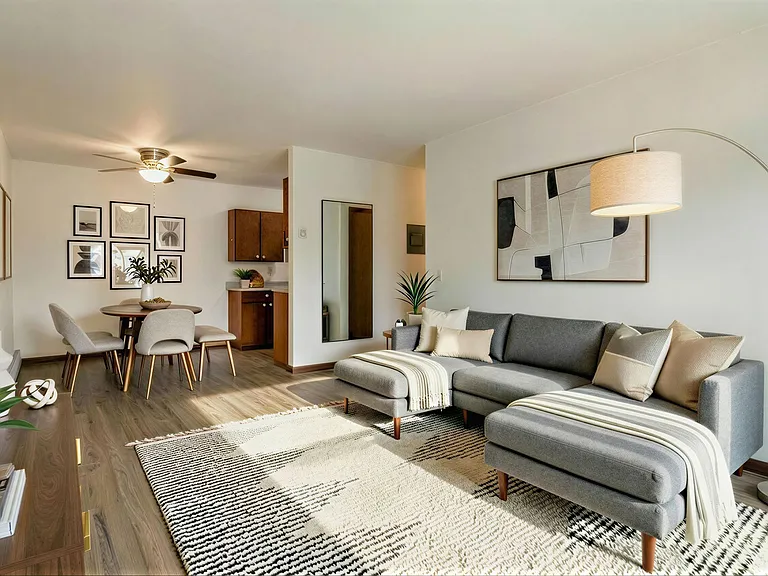 2505 Monterey Dr #10 — Photo 1