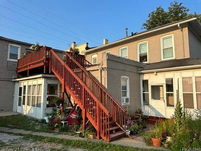 2708 Riverside Dr #4 — Photo 2