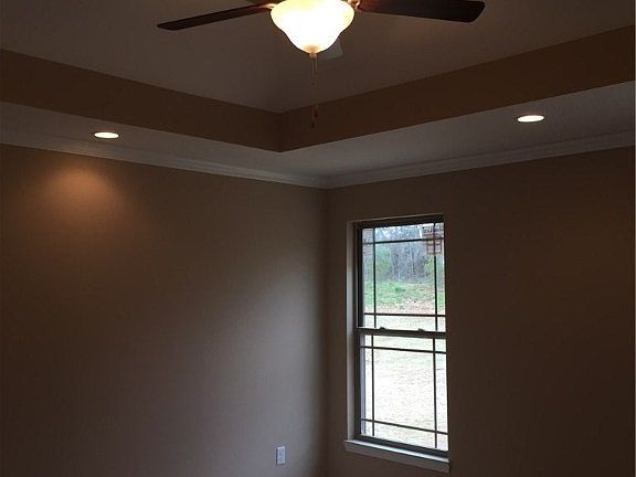 4th image of 1061 Heritage Way #148