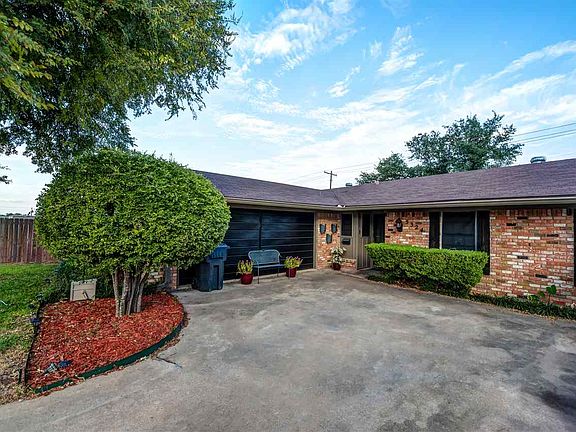 2nd image of 5324 Hawthorne Dr