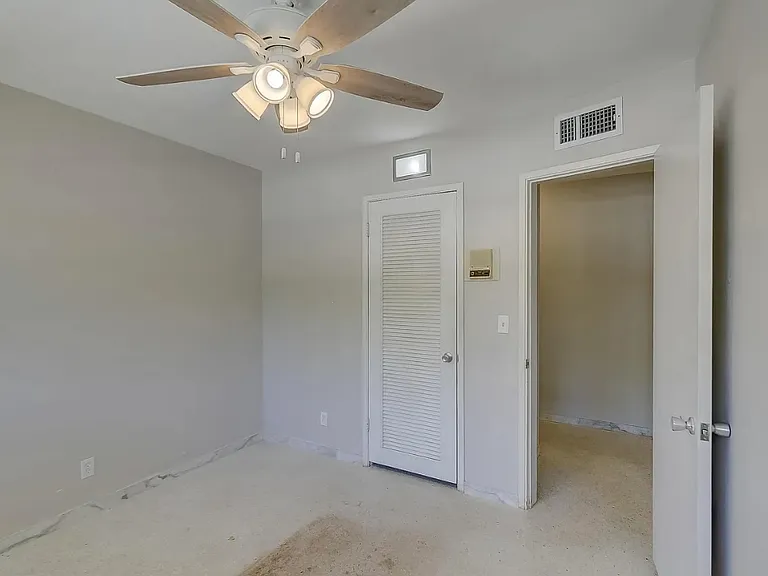 2041 Coral Reef Dr — Photo 34