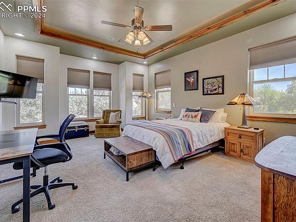 5th image of 652 W Calle Allegre Dr