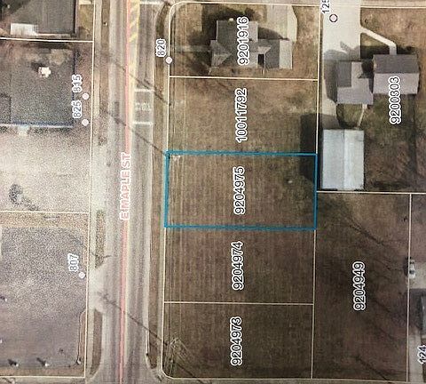 2nd image of E Maple St