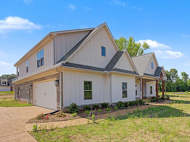 4677 Taylor Trl — Photo 3