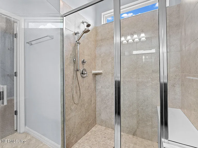 14407 Spring Light Cir — Photo 31