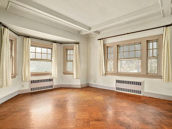 2nd image of 870 Ocean Ave