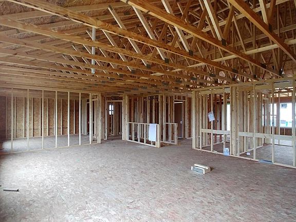 3rd image of 957 Dreamfield Dr SE