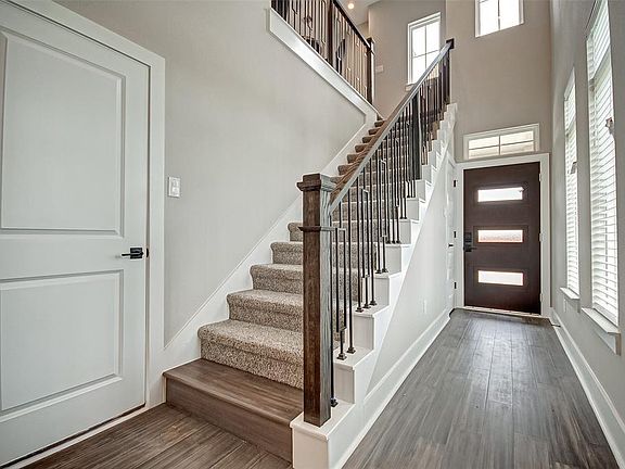 5th image of 16606 Oasis Meadow Ln