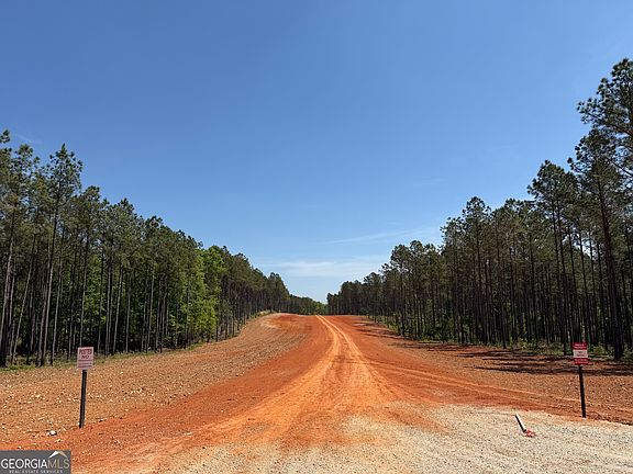 2nd image of 1000 Hidden Harbor Rd