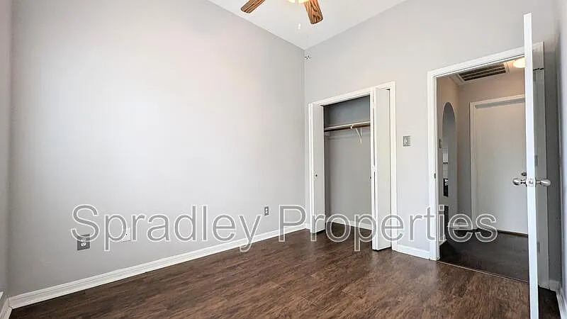 3 bed, 2.0 bath, 1342 sqft, $1,550 — Photo 4
