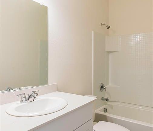 4th image of 5508 Brownstone Ln #5508
