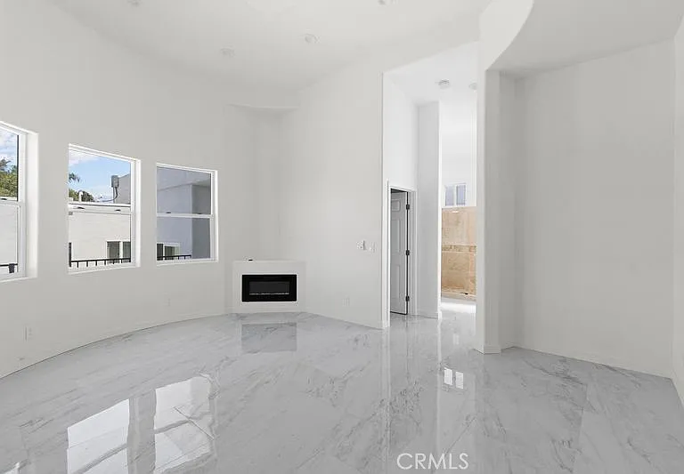 1580 San Bernardino Pl — Photo 25
