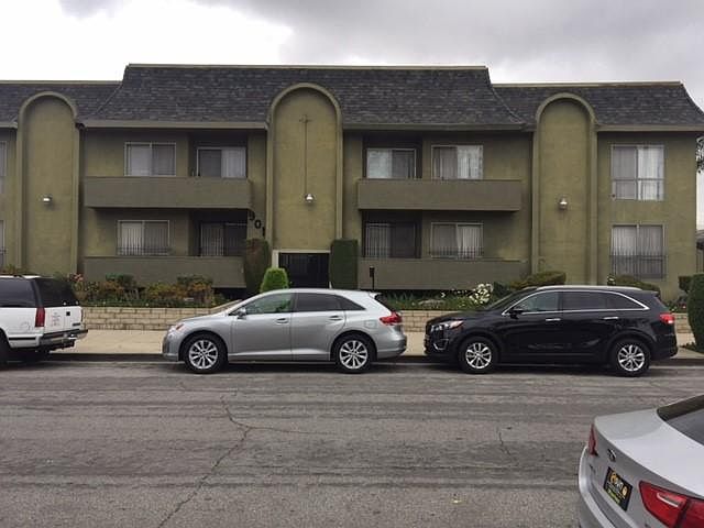 901 Cedar Building