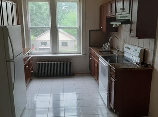 241 Main St, East Greenville, PA 18041