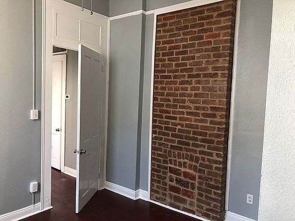 2nd image of 2310 Joliet St