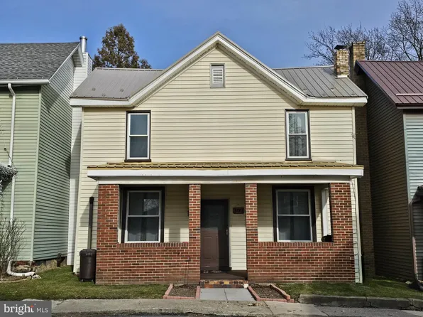 308 N 10th St, Philipsburg, PA 16866