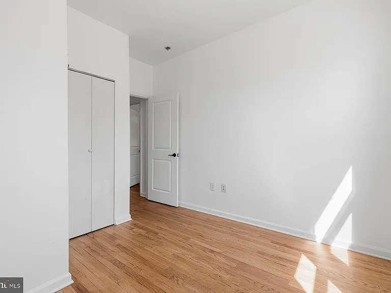 642 15th St NE #2 — Photo 23