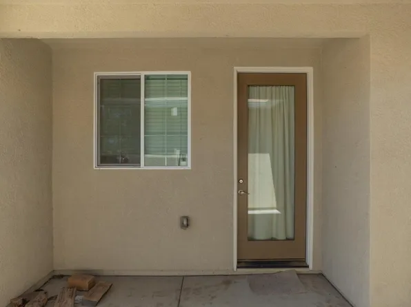4869 Langley Way, Merced, CA 95348