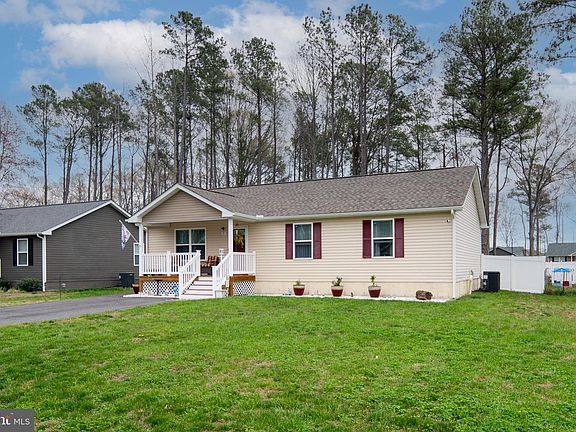 5th image of 78 Rustic Ln