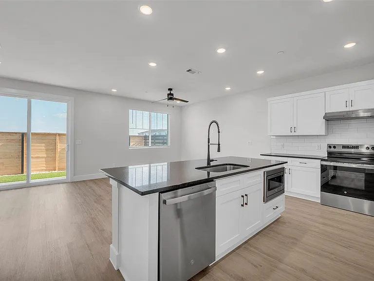 9317 Curious Squirrel St — Photo 5