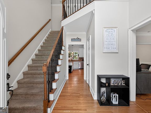 4th image of 1227 Camden Hunt Dr