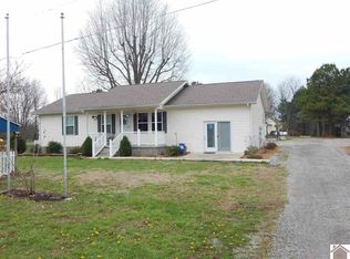 332 Monroe Rd, Calvert City, KY 42029