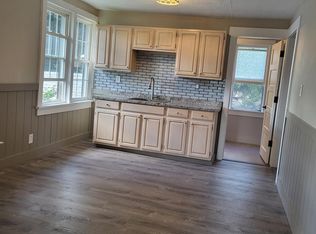 6 Liberty St, Akron, NY 14001
