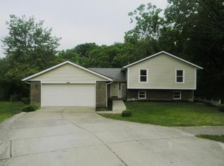 1213 Pine Knoll Ct, Miamisburg, OH 45342