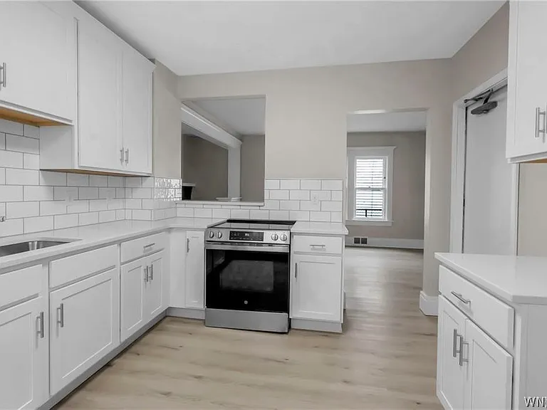 2514 Delaware Ave #1 — Photo 6
