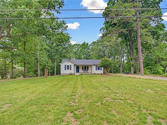 3rd image of 4251 Edgar Rd