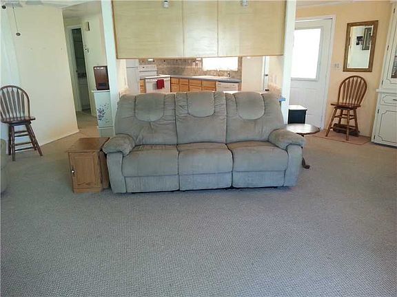 2nd image of 431 Puffin Dr