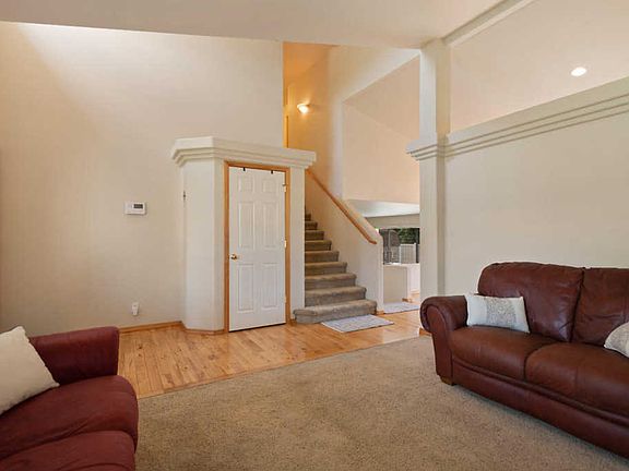 4th image of 1295 W Palouse Dr