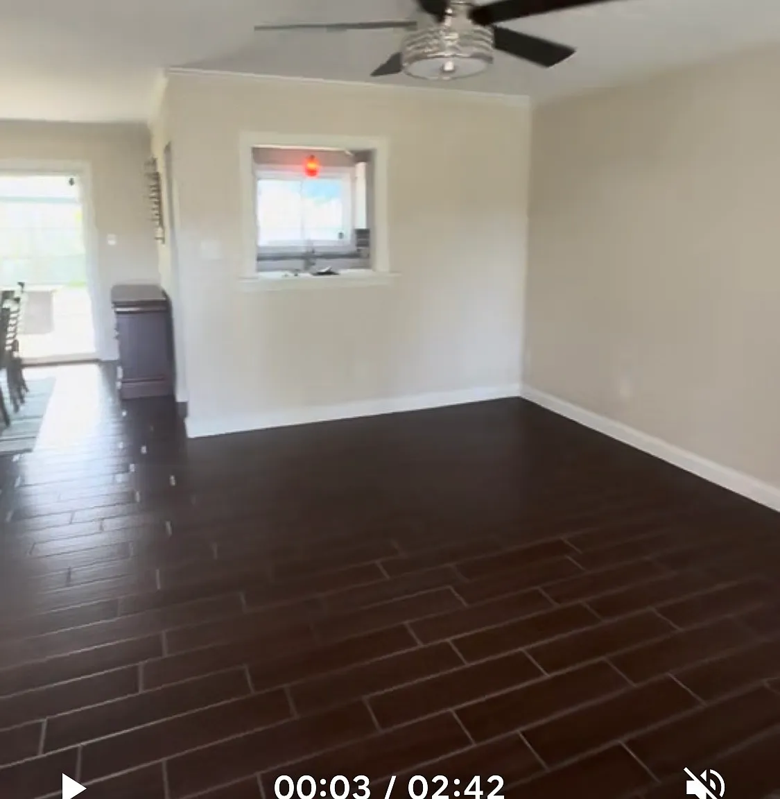 3 bed, 1092 sqft, $2,200 — Photo 4