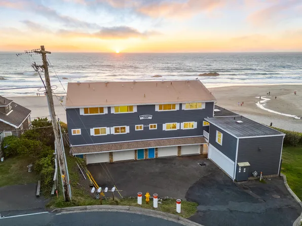 3929 NW Jetty Ave APT 4, Lincoln City, OR 97367