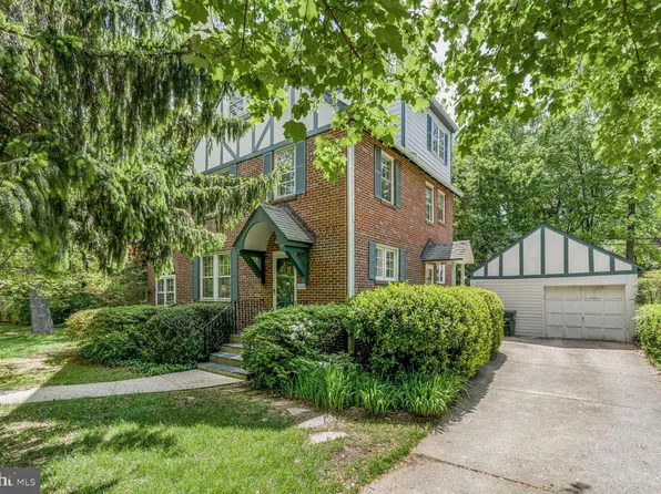 4300 Willow Ln, Chevy Chase, MD 20815