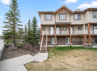 181 NE Rockyledge Vw NW #9, Calgary, AB T3G6B1