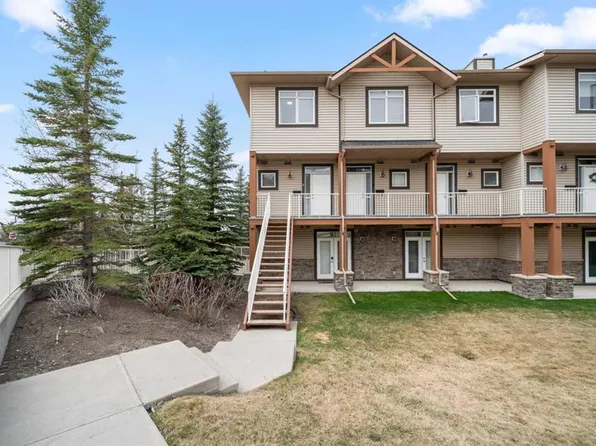 181 NE Rockyledge Vw NW #9, Calgary, AB T3G 6B1