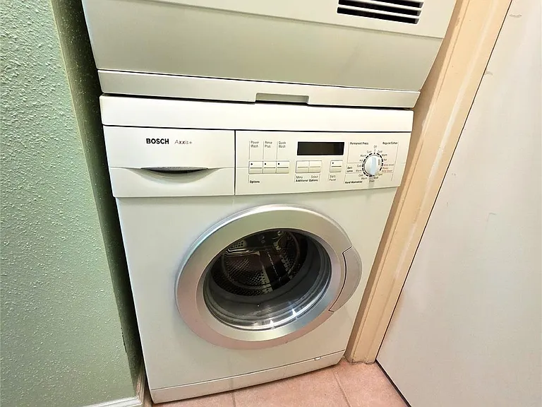 8100 Cambridge St #9 — Photo 10