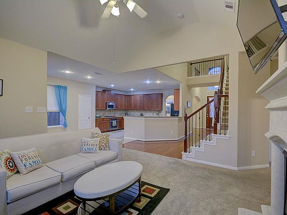 5th image of 17507 Stamford Oaks Dr