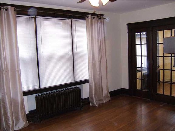 5th image of 5512 Center Ave #3