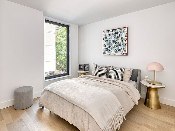 5th image of 111 Montgomery St #9M
