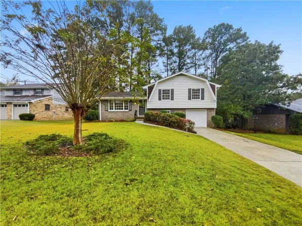2217 Willoby Ct, Morrow, GA 30260