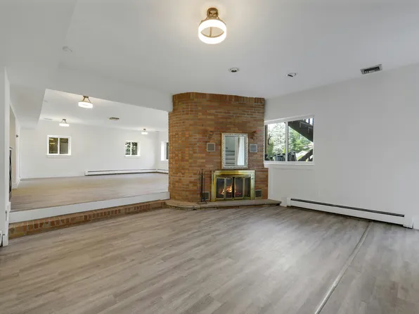 2413 Hammett Avenue image 28 of 46