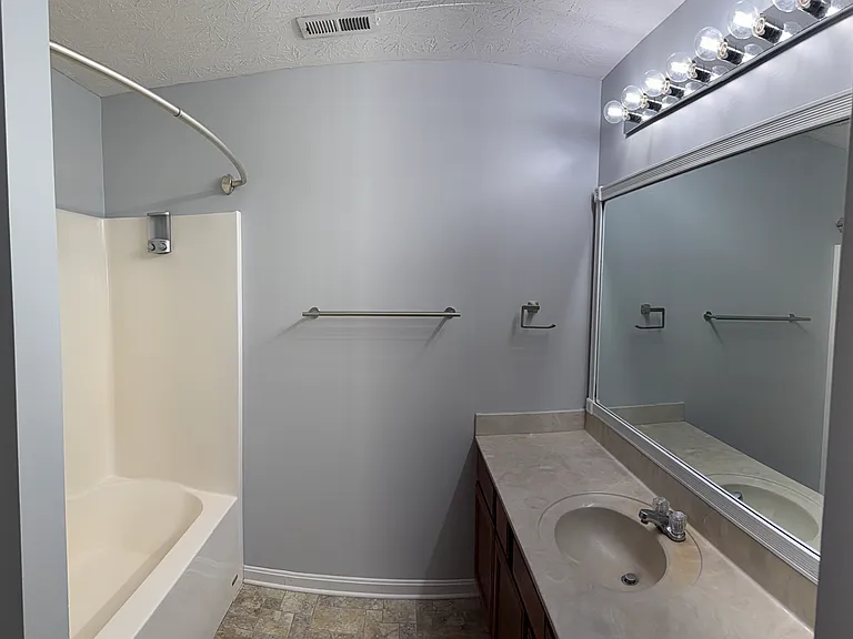 112 Savannah Nicole Rd — Photo 10