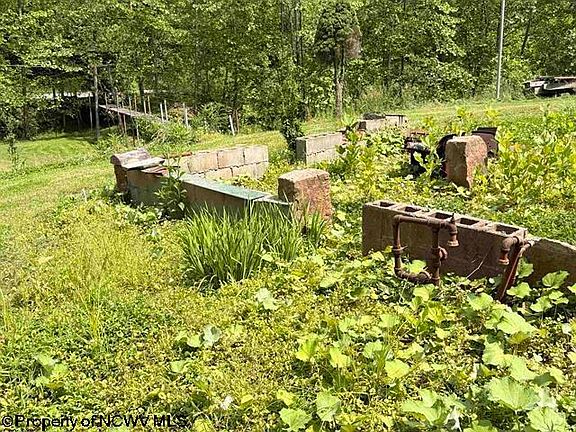 3rd image of 8557 Copley Rd