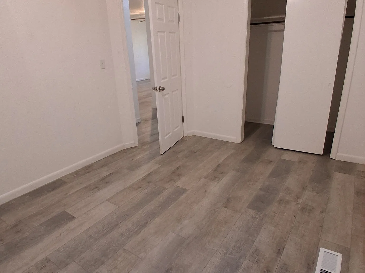 3 bed, 1.5 bath, 1230 sqft, $1,400 — Photo 4