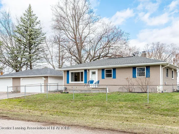 5825 Hughes Rd, Lansing, MI 48911