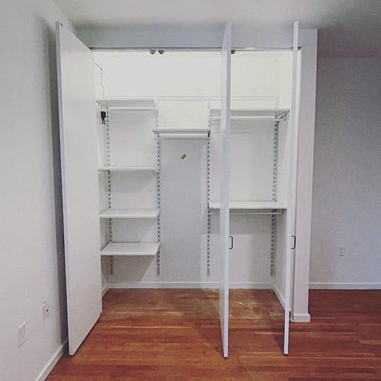 Serenade-Apartments-Closet-With Adjustable-Shelving